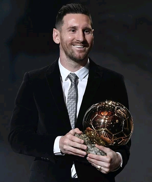 电竞世界杯：棋差一招，GEN五局击败AL，夺得冠军！