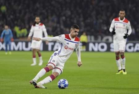 自3年前的利物浦以来，首次有球队单场英超两球均来自乌龙球