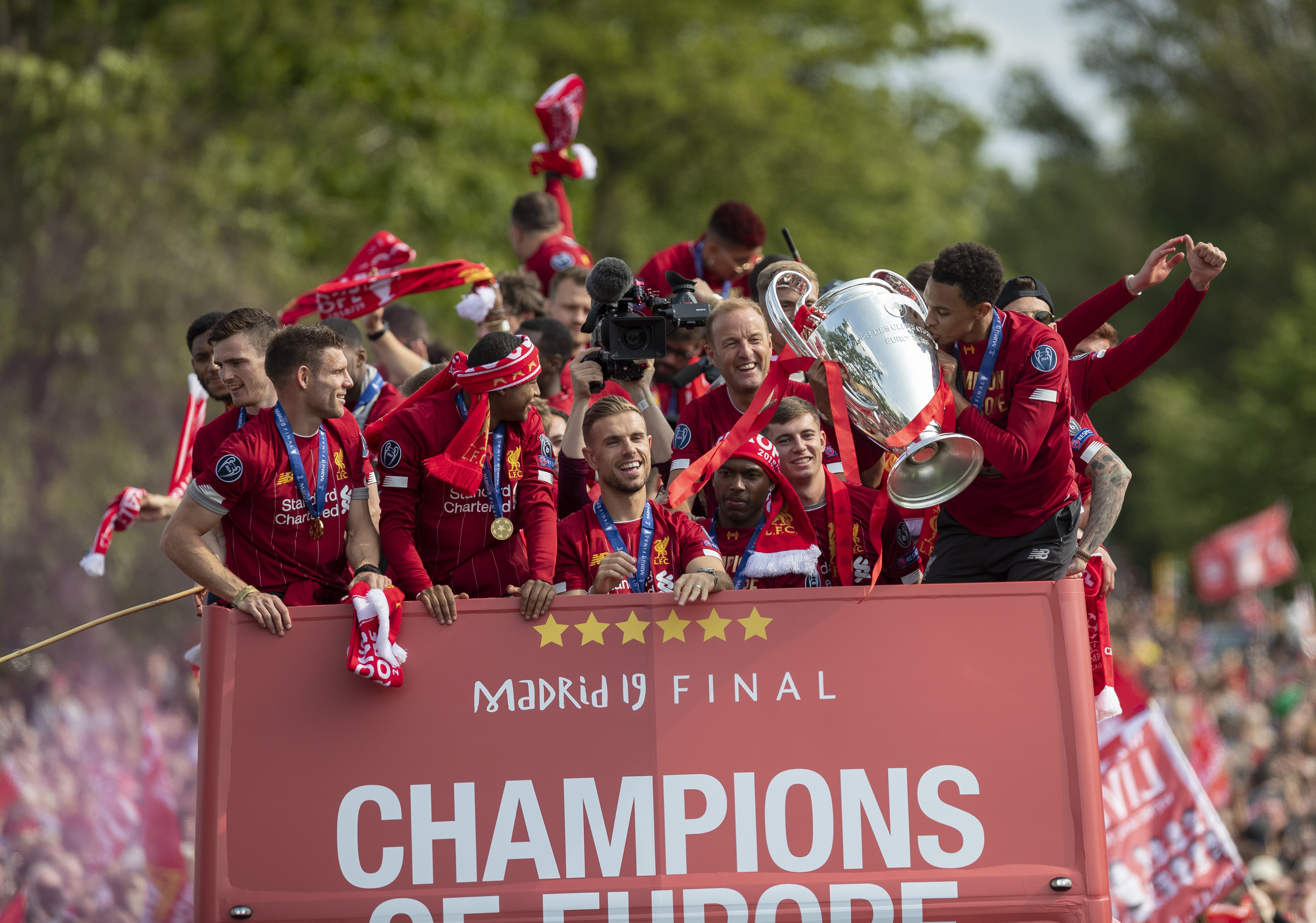 Denfami专访《绝区零》制作人李振宇