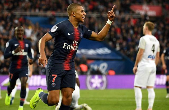 德甲焦点！拜仁主场迎残阵狼堡，28年不败魔咒+凯恩火力全开能否轻松大胜？